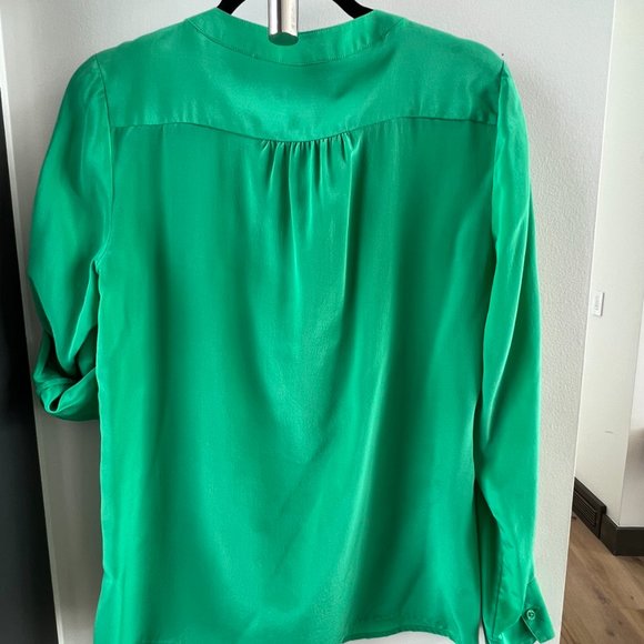 Banana Republic 100% Silk  Mandarin Collar Shirt - Picture 5 of 8